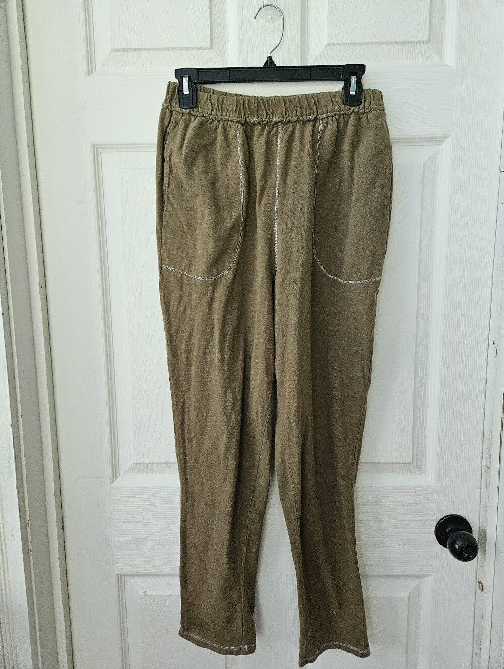 Zenana Outfitters Olive Cropped Pull-On Pants